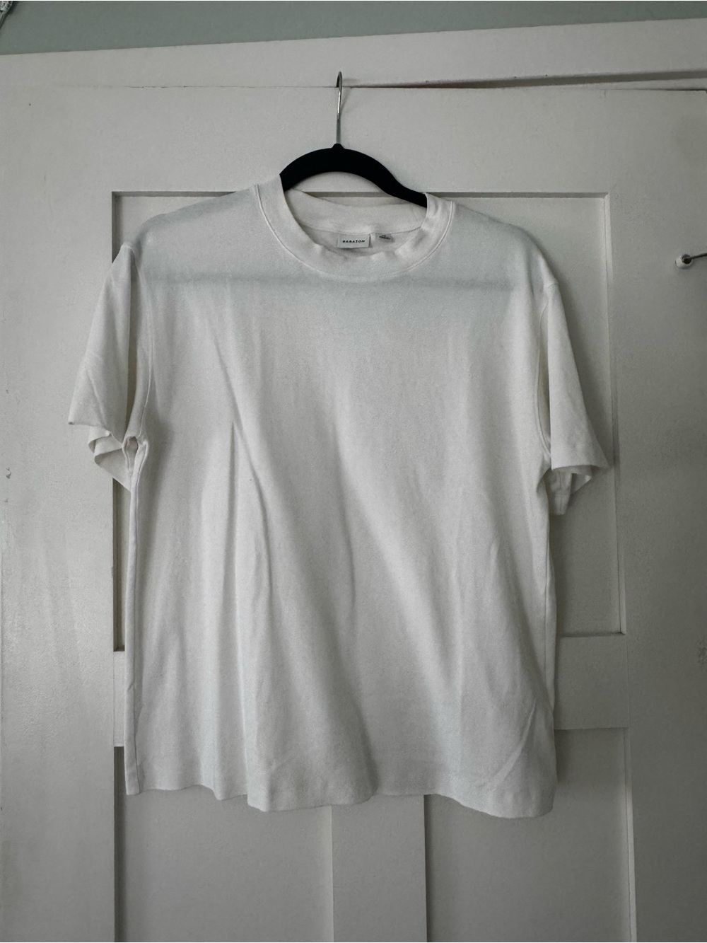 Aritzia Babaton Classic White Crewneck T-Shirt - Minimal Men’s Tee
